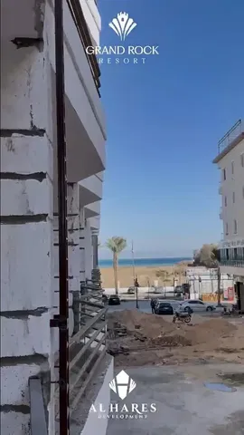 مطبخ; أجهزة المطبخ, أرضية خشبية, ضوء طبيعي, أسلوب عصري