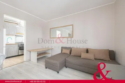 Cuisine; électroménager, parquet, lumière naturelle, style moderne