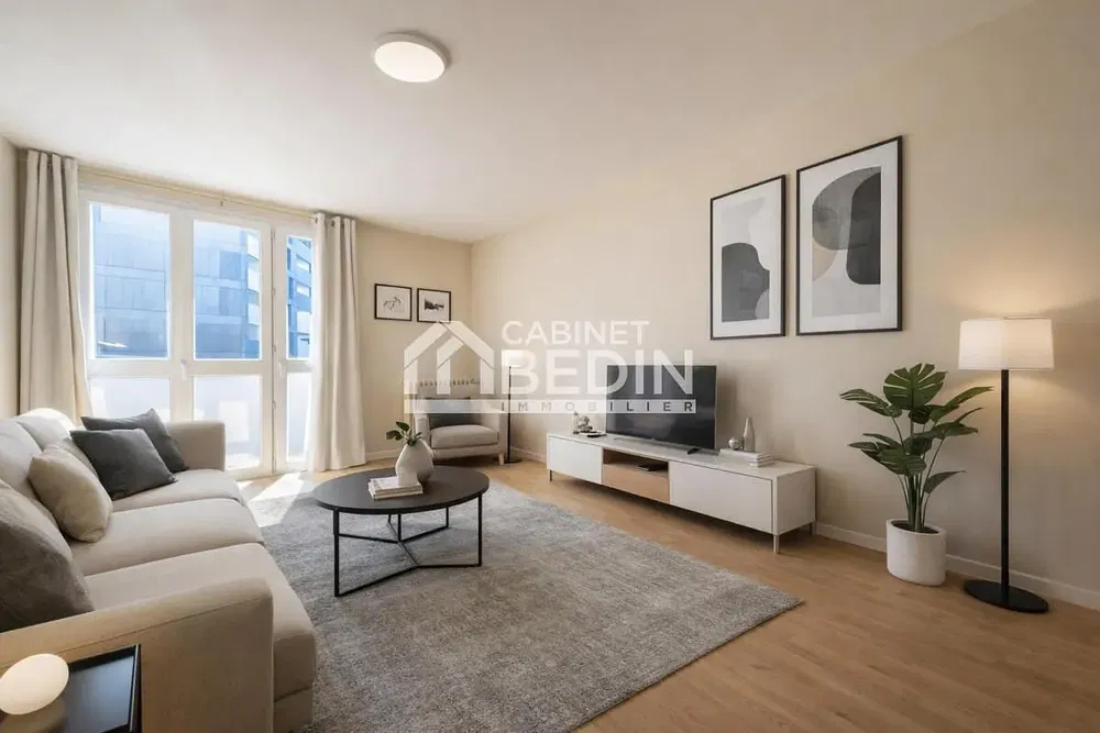 Cuisine; électroménager, parquet, lumière naturelle, style moderne