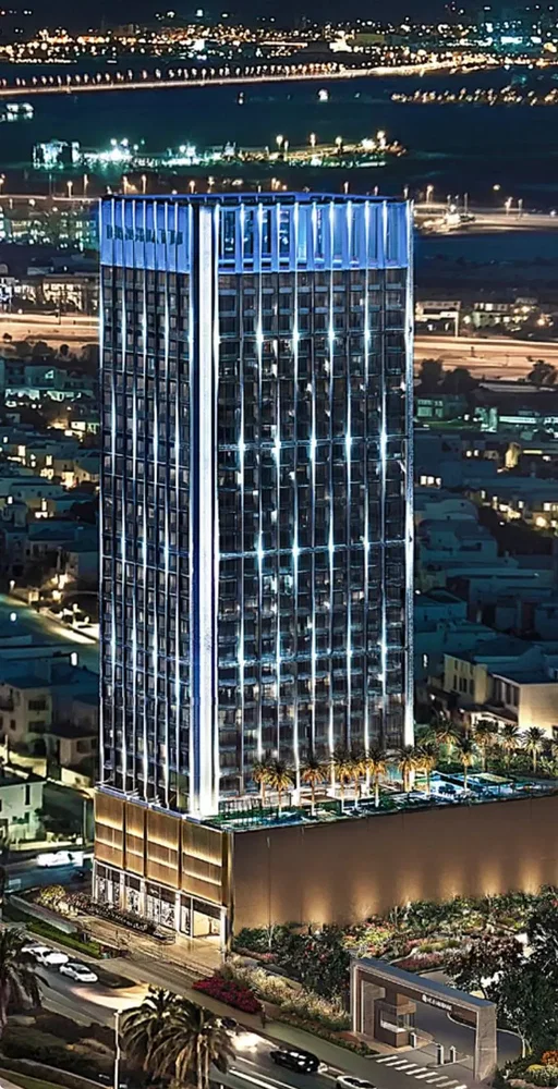 Keuken; keukenapparatuur, houten vloer, natuurlijk licht, moderne stijl