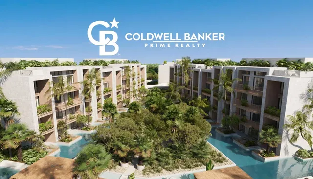 Kuchyňa; kuchynské spotrebiče, drevená podlaha, prirodzené svetlo, moderný štýl