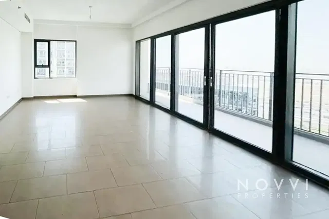 Cuisine; électroménager, parquet, lumière naturelle, style moderne