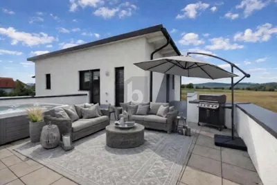 Küche; küchengeräte, holzboden, tageslicht, moderner stil