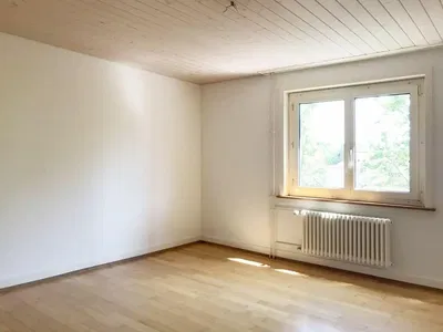 Küche; küchengeräte, holzboden, tageslicht, moderner stil