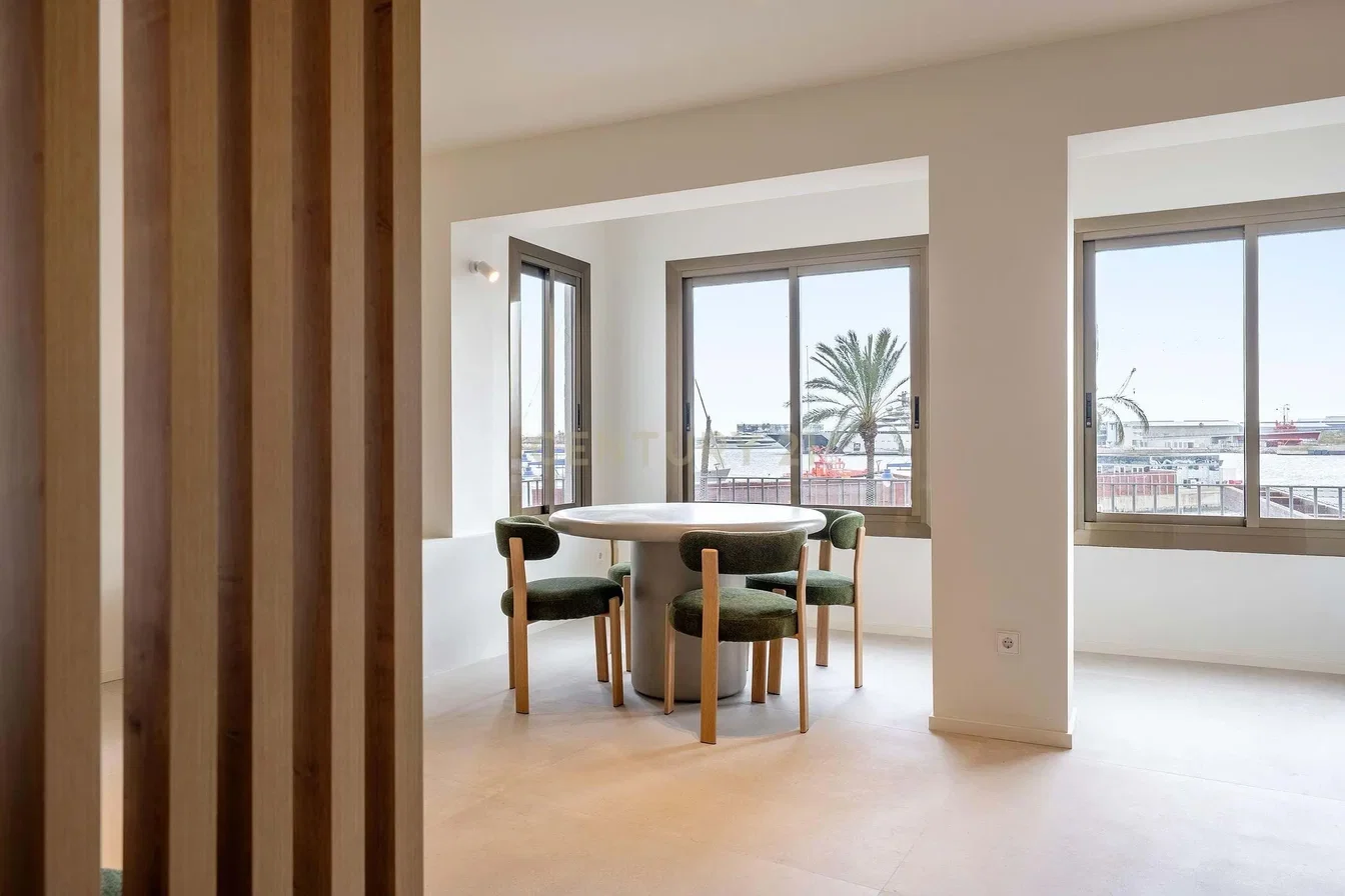 مطبخ; أجهزة المطبخ, أرضية خشبية, ضوء طبيعي, أسلوب عصري