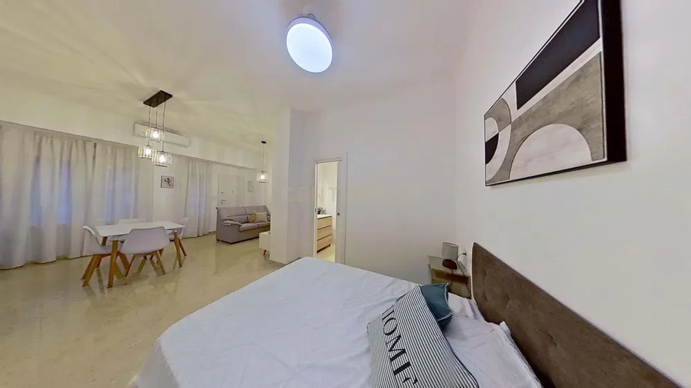 Cuisine; électroménager, parquet, lumière naturelle, style moderne