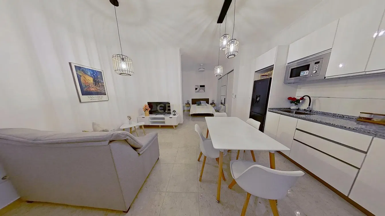 Cuisine; électroménager, parquet, lumière naturelle, style moderne