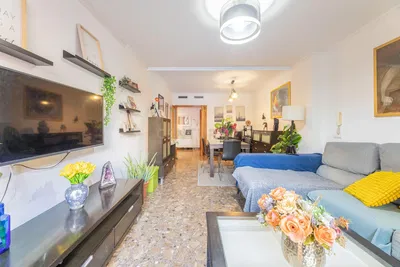 مطبخ; أجهزة المطبخ, أرضية خشبية, ضوء طبيعي, أسلوب عصري