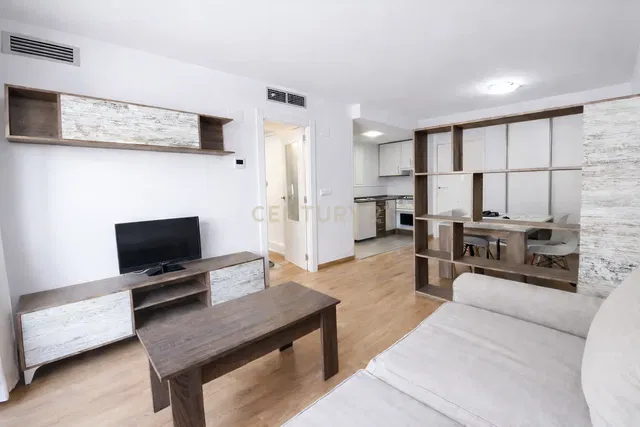 مطبخ; أجهزة المطبخ, أرضية خشبية, ضوء طبيعي, أسلوب عصري