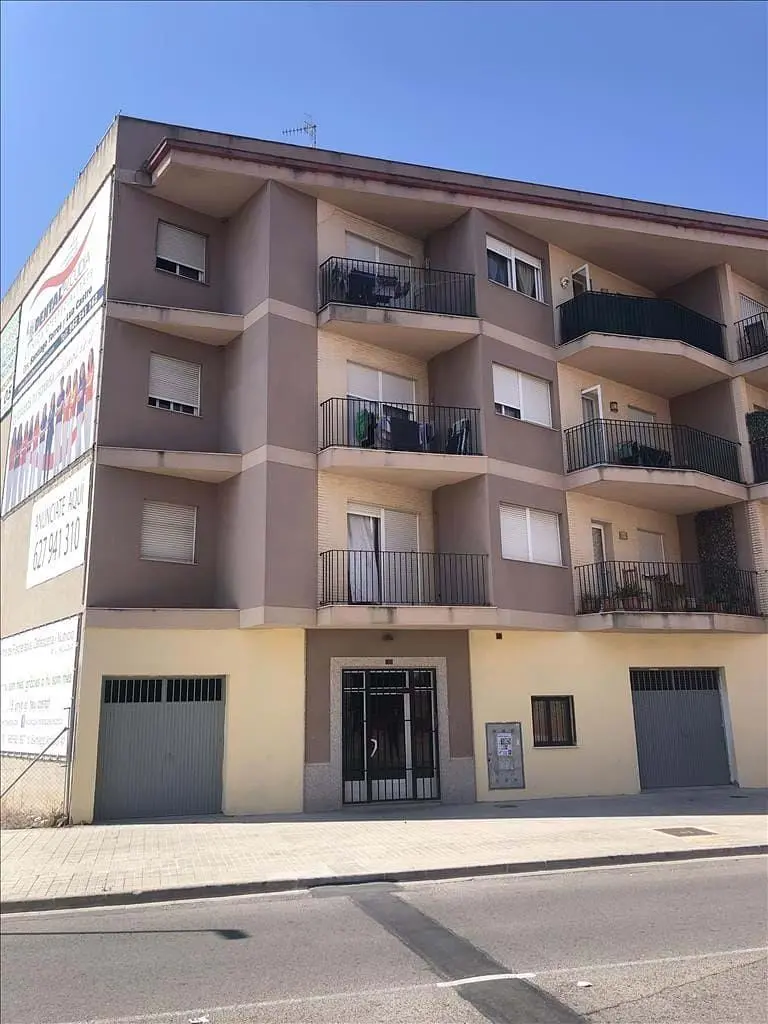 مطبخ; أجهزة المطبخ, أرضية خشبية, ضوء طبيعي, أسلوب عصري