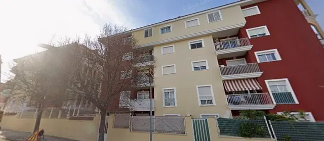 مطبخ; أجهزة المطبخ, أرضية خشبية, ضوء طبيعي, أسلوب عصري