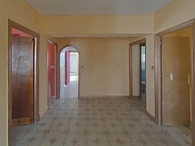 مطبخ; أجهزة المطبخ, أرضية خشبية, ضوء طبيعي, أسلوب عصري