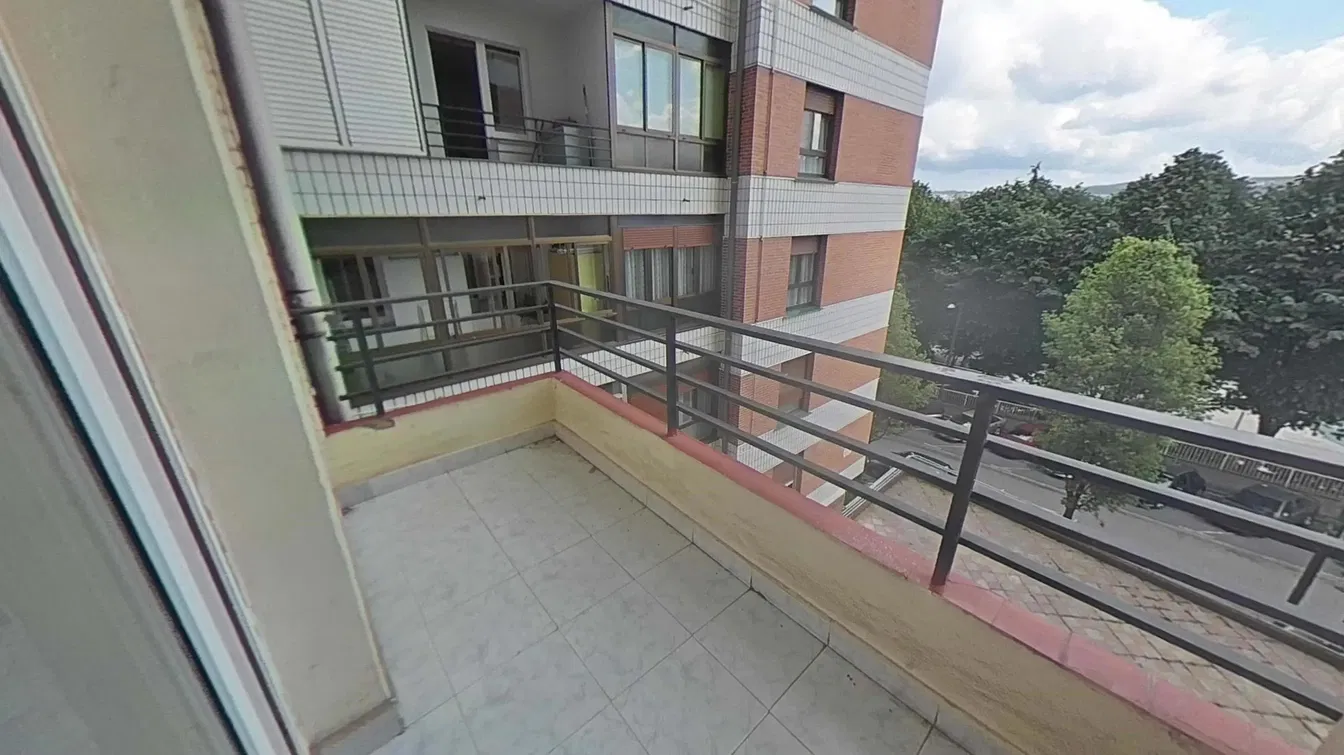 مطبخ; أجهزة المطبخ, أرضية خشبية, ضوء طبيعي, أسلوب عصري