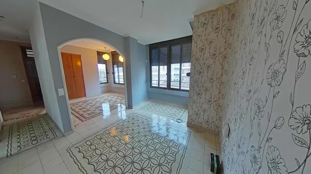 مطبخ; أجهزة المطبخ, أرضية خشبية, ضوء طبيعي, أسلوب عصري