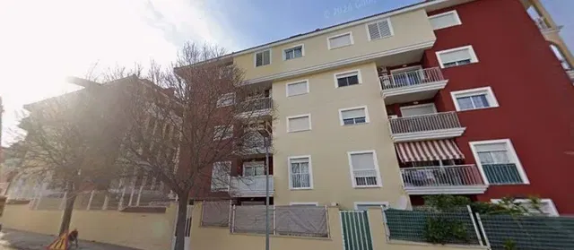 مطبخ; أجهزة المطبخ, أرضية خشبية, ضوء طبيعي, أسلوب عصري