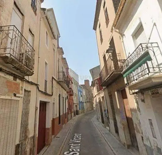 Cuisine; électroménager, parquet, lumière naturelle, style moderne