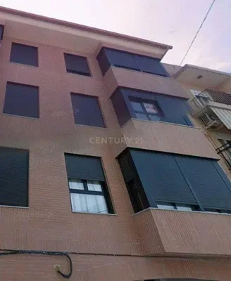 Cocina; electrodomésticos, suelo de madera, luz natural, estilo moderno
