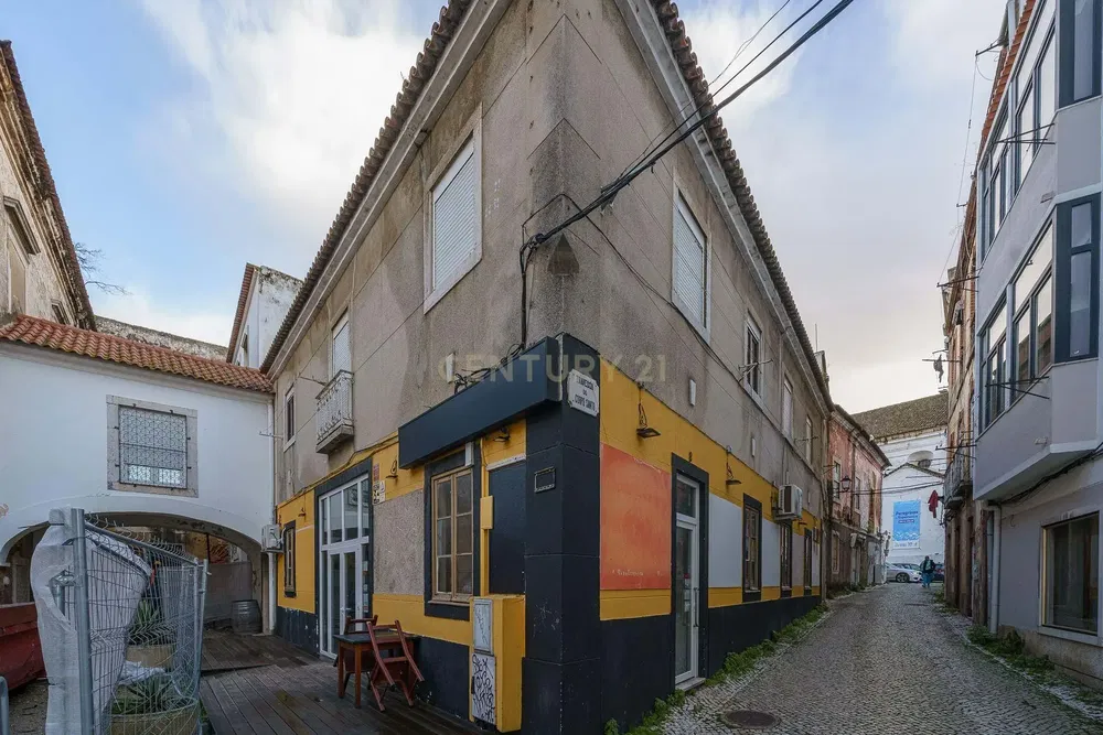 Kitchen; kitchen appliances, wood floor, natural light, modern style