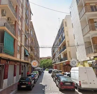 Wohnzimmer; holzboden, tageslicht, moderner stil