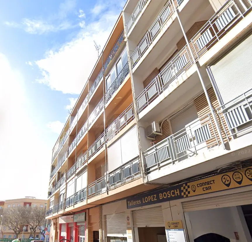 Küche; küchengeräte, fliesenboden, tageslicht, moderner stil