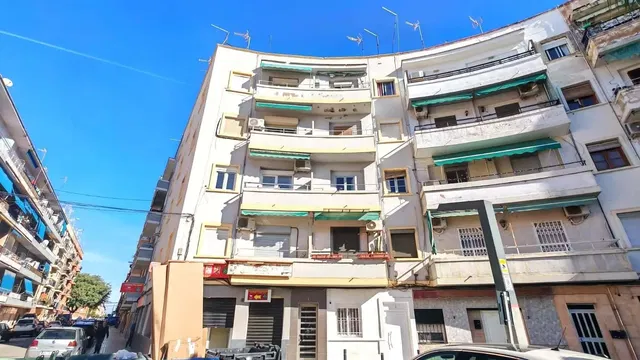 مطبخ; أجهزة المطبخ, أرضية خشبية, ضوء طبيعي, أسلوب عصري