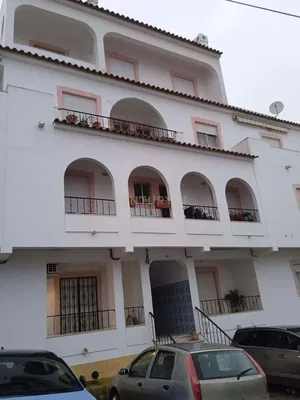 Cuisine; électroménager, parquet, lumière naturelle, style moderne