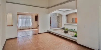 مطبخ; أجهزة المطبخ, أرضية خشبية, ضوء طبيعي, أسلوب عصري