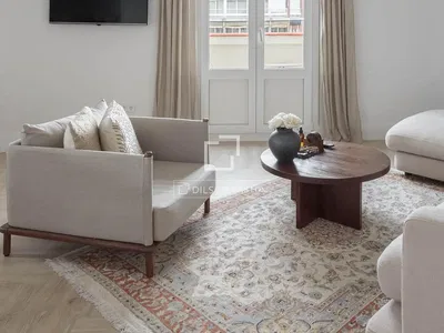 Küche; küchengeräte, holzboden, tageslicht, moderner stil