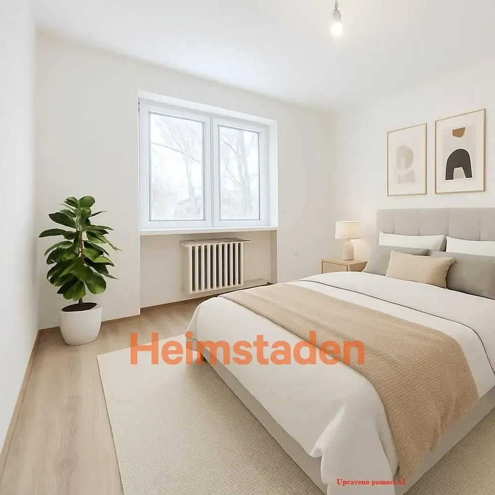 Дневна соба; дрвени под, природно светло, модерни стил