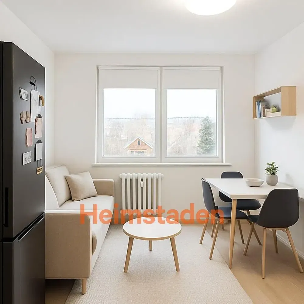 Mutfak; mutfak aletleri, ahşap zemin, doğal ışık, modern stil