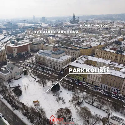 Кухня; кухненски уреди, дървен под, естествена светлина, модерен стил