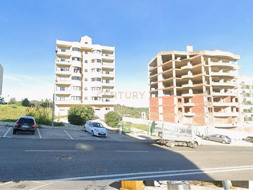 مطبخ; أجهزة المطبخ, أرضية خشبية, ضوء طبيعي, أسلوب عصري