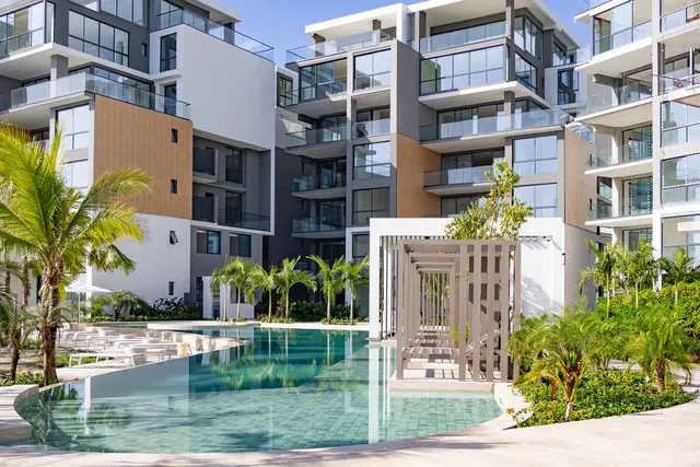 مطبخ; أجهزة المطبخ, أرضية خشبية, ضوء طبيعي, أسلوب عصري