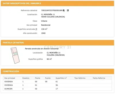 Kuchyně; kuchyňské spotřebiče, dřevěná podlaha, přirozené světlo, moderní styl