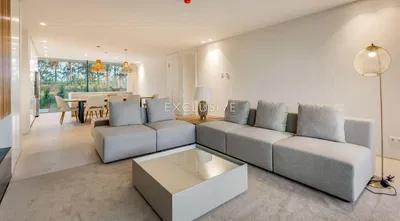 Küche; küchengeräte, holzboden, tageslicht, moderner stil