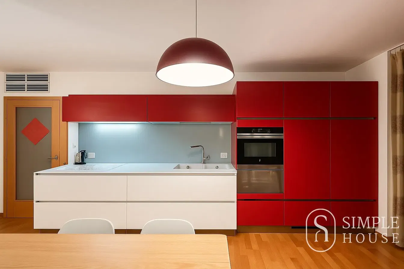 Хол; дървен под, естествена светлина, модерен стил, високи тавани