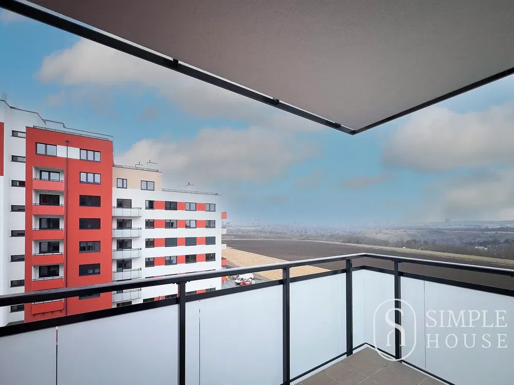 Mutfak; mutfak aletleri, ahşap zemin, doğal ışık, modern stil