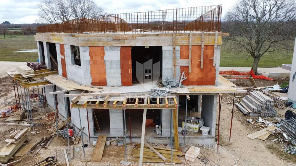 مطبخ; أجهزة المطبخ, أرضية خشبية, ضوء طبيعي, أسلوب عصري