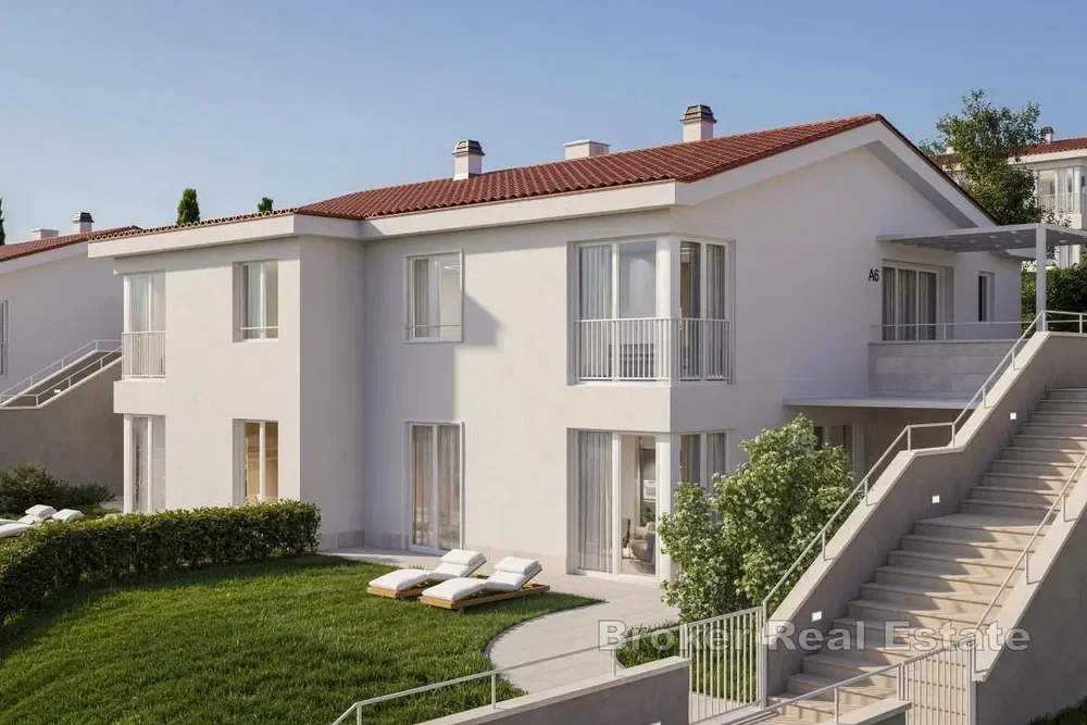 Wohnzimmer; holzboden, tageslicht, moderner stil