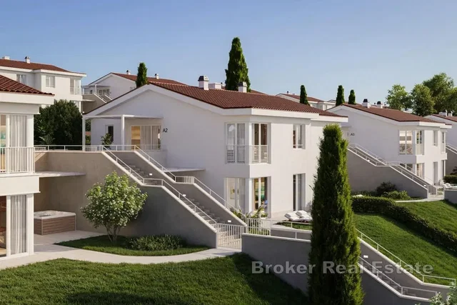 Küche; küchengeräte, holzboden, tageslicht, moderner stil