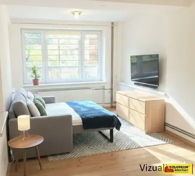 Küche; küchengeräte, holzboden, tageslicht, moderner stil