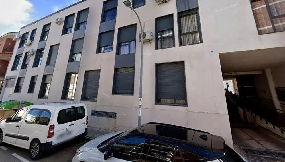 Küche; küchengeräte, holzboden, tageslicht, moderner stil