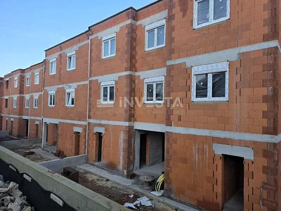 Küche; küchengeräte, holzboden, tageslicht, moderner stil