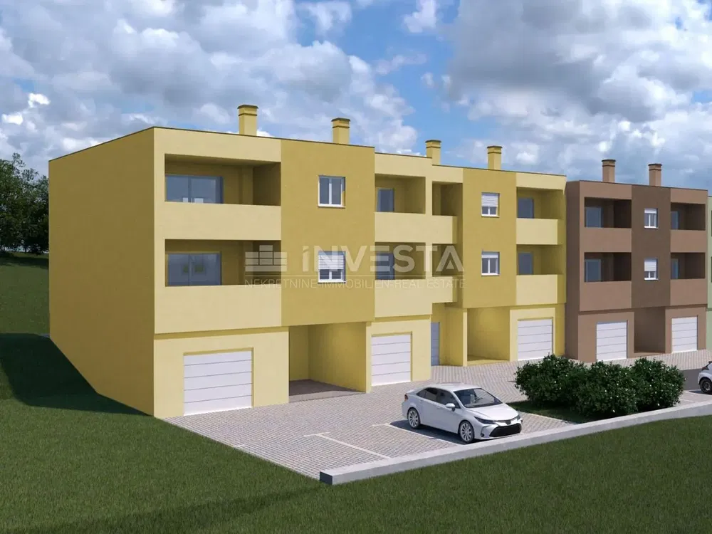 Kuhinja; kuhinjski aparati, drveni pod, prirodno svjetlo, moderni stil