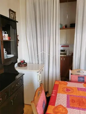 Wohnzimmer; holzboden, tageslicht, moderner stil