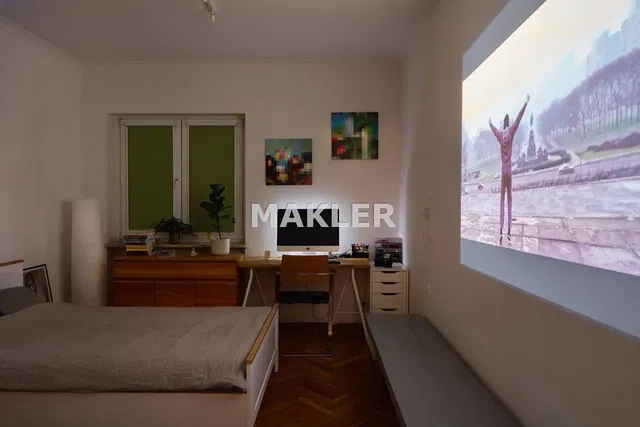 Küche; küchengeräte, holzboden, tageslicht, moderner stil