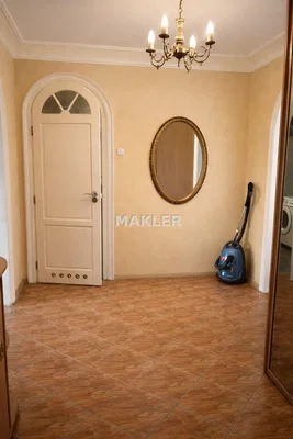 Küche; küchengeräte, holzboden, tageslicht, moderner stil