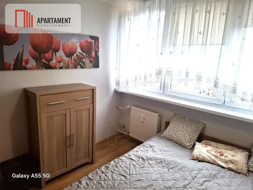 Küche; küchengeräte, holzboden, tageslicht, moderner stil