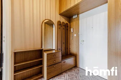 Cuisine; électroménager, parquet, lumière naturelle, style moderne