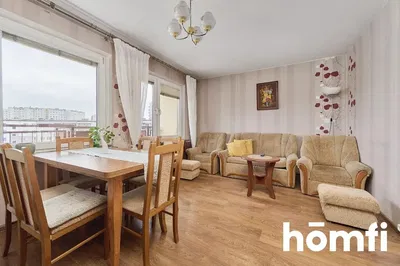 Cozinha; eletrodomésticos, chão de azulejo, luz natural, estilo moderno